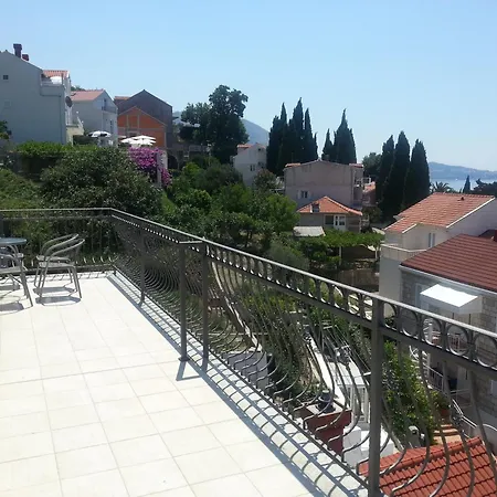 Luxury With Amazing View Apartment Mlini